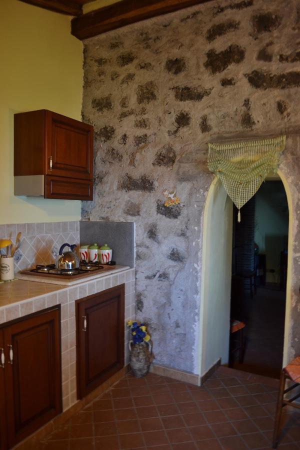Casa Vacanza La Papuzza Mare E Etna Holiday home *