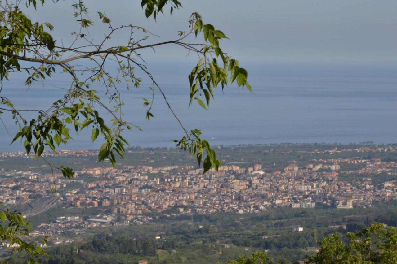 Casa Vacanza La Papuzza Mare E Etna * Mascali